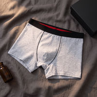 ライトグレー